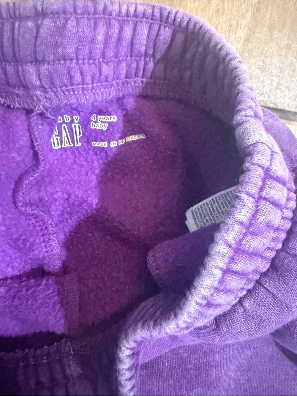 Gap purple kids sweatpants size 4 years